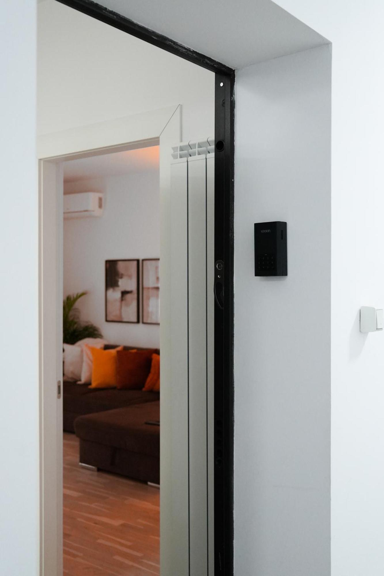 Amalia - Quiet 1Br Apartment With Parking & Wi-Fi บูคาเรสต์ ภายนอก รูปภาพ